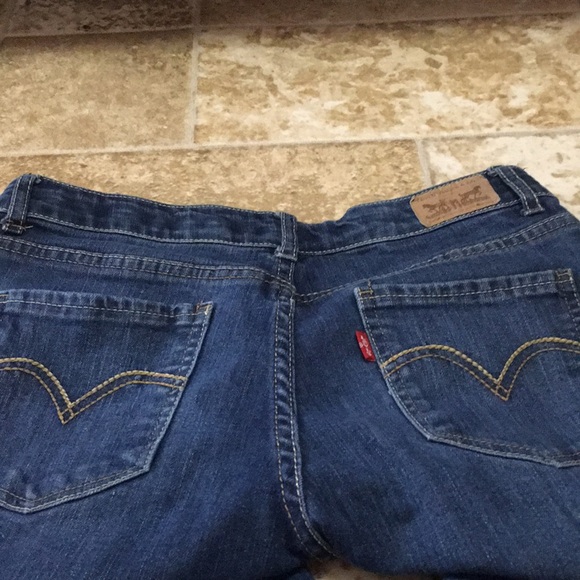 Levi . - Picture 2 of 4